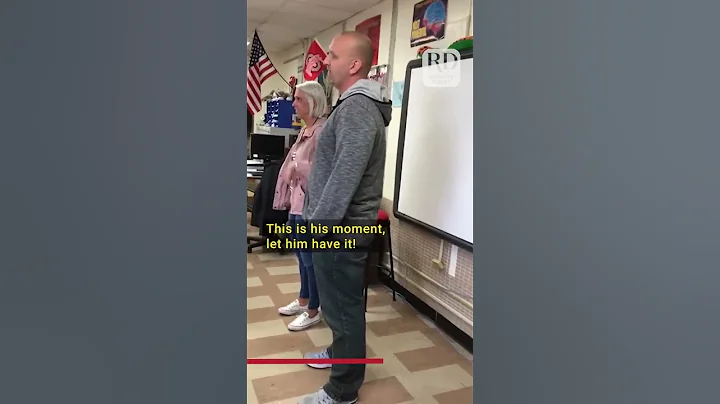 Teacher proposes to another teacher in front of her class