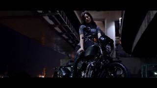 美しい女性モデルを素人がプロモ風に撮った / Cute girl model riding on Harley-Davidson