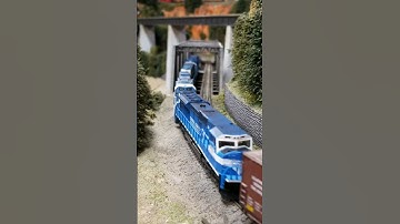 Conrail freight train cruising the layout #trains #railroad #nscale #shorts #smrrc
