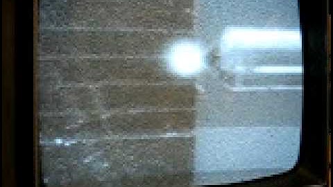 Visible light from AlGaAs waveguidse (focal point inside waveguide)