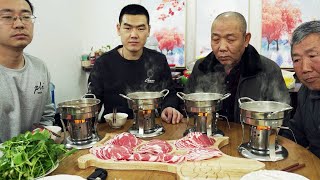 【食味阿远】 大伯好久没来，阿远做羊肉火锅解解馋，冻一晚再切大片，吃着暖和 | Shi Wei A Yuan