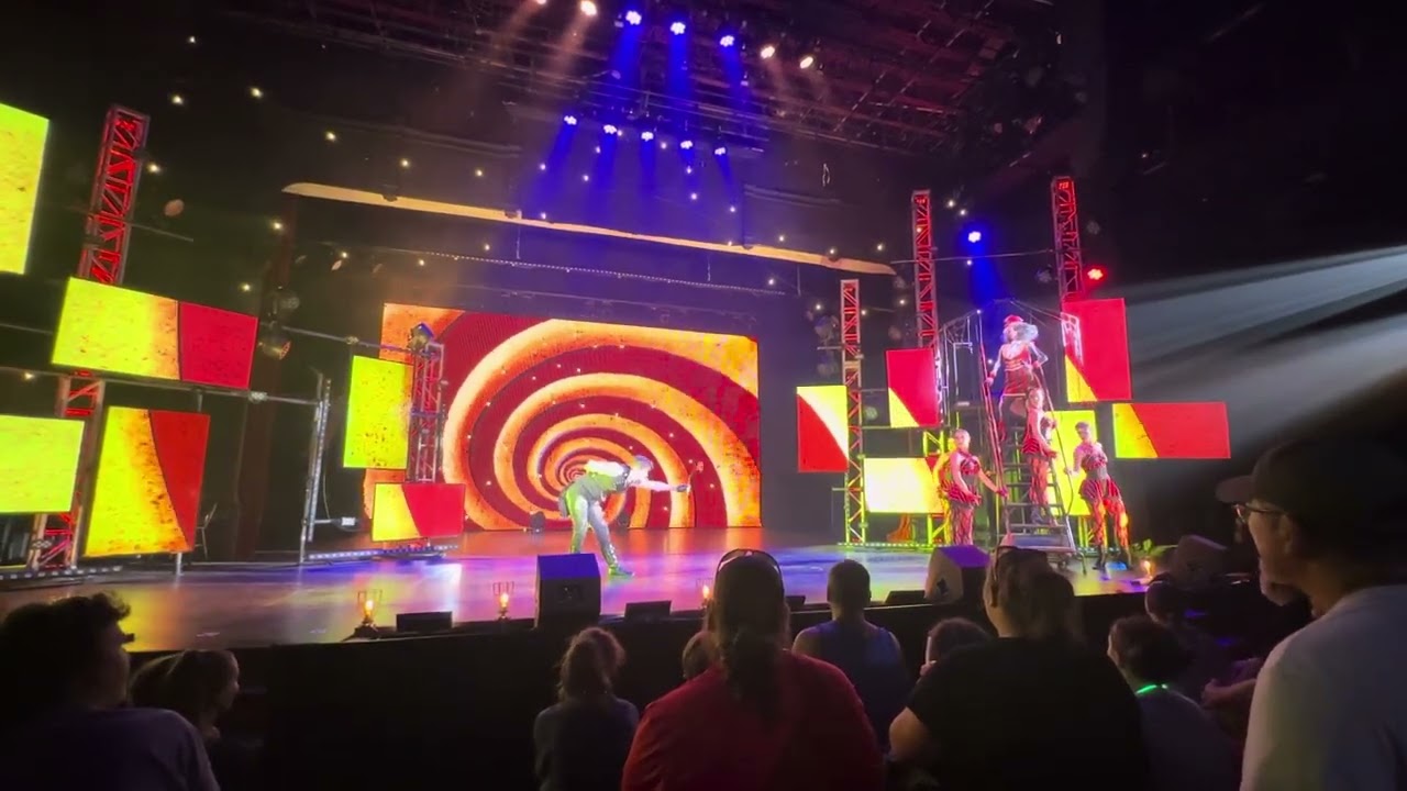 Brand New Dr. H. H. Holmes Freak Show 2024 at Six Flags Over Texas Fright Fest