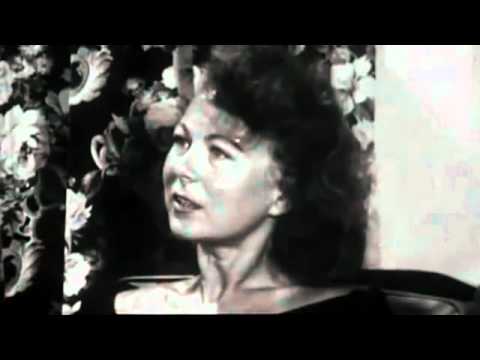 1950's Housewife on LSD