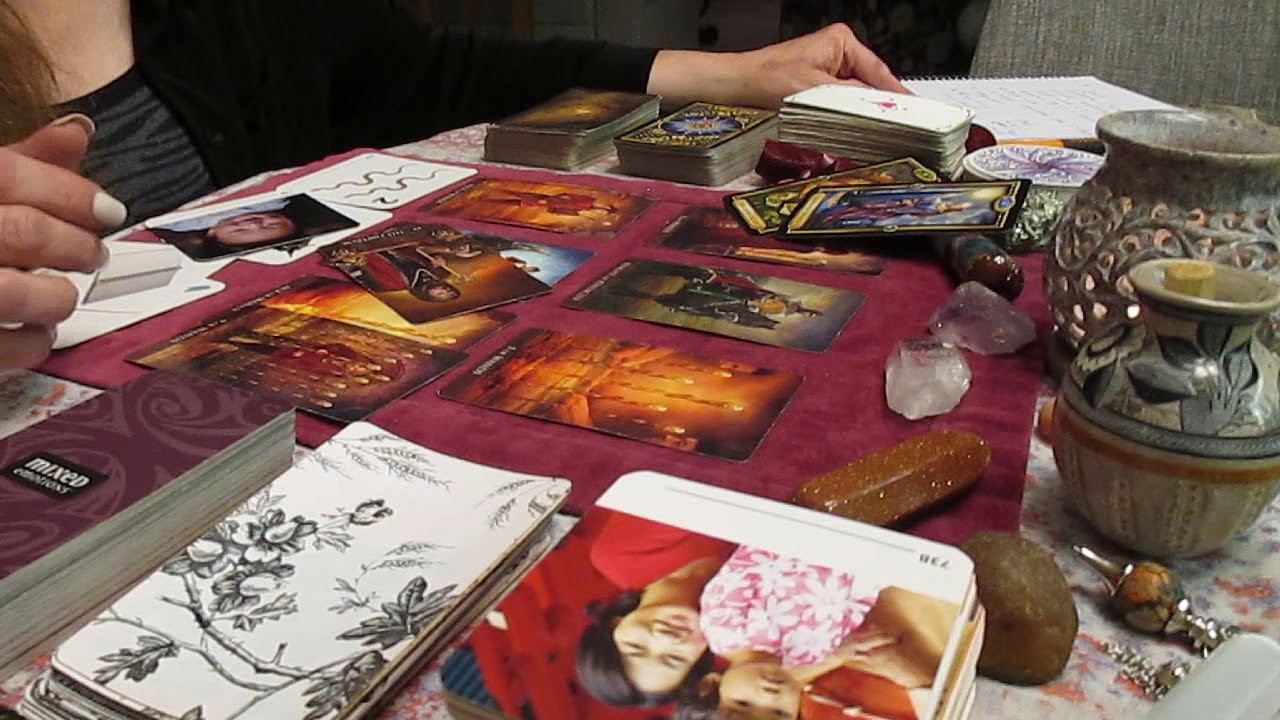 CANCER LOVE! BEWARE OF THE SNAKES!  Adults only TAROT