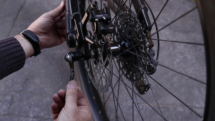 Portaequipajes metálico trasero de bicicleta con palanca y doble fijación  39x34cm - Cablematic