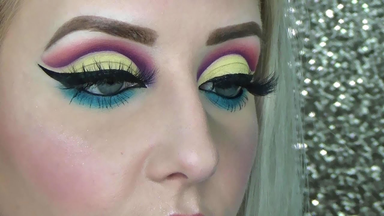 COLORFUL CUT CREASE MAKEUP TUTORIAL USING BH COSMETICS | PAIGE ACCINELLI - YouTube