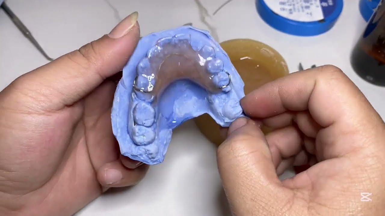 Простой способ сделать собственные зубные протезы из материалов, купленных в Интернете