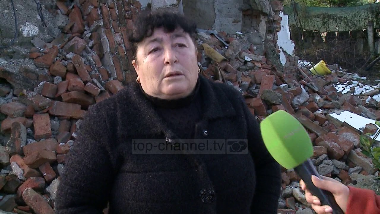 Thumana është rrënuar, mungojnë 24 persona/ Të pastrehët ende në çadra