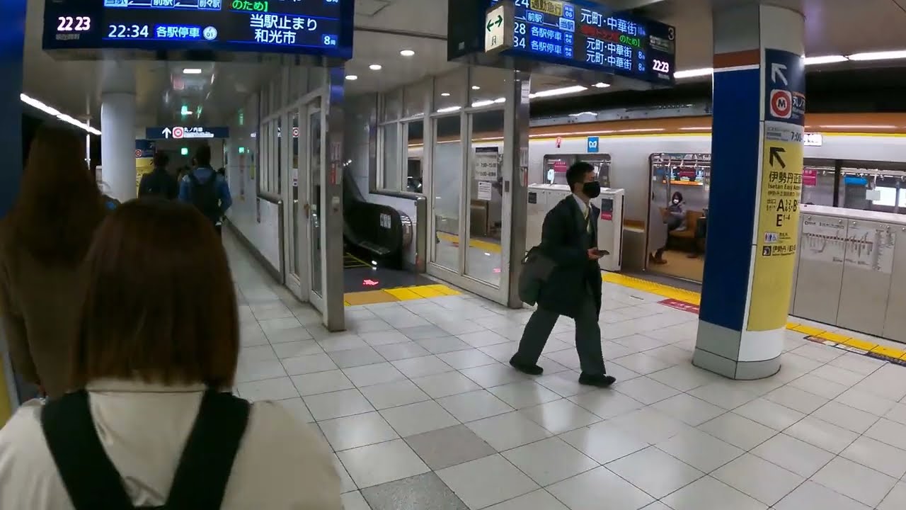 Shinjuku-sanchome Station Walk #13 | 新宿三丁目駅散歩 | Tokyo Japan 4K ASMR | VXT TRAVEL