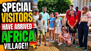 Special visitors have arrived Africa village!!
