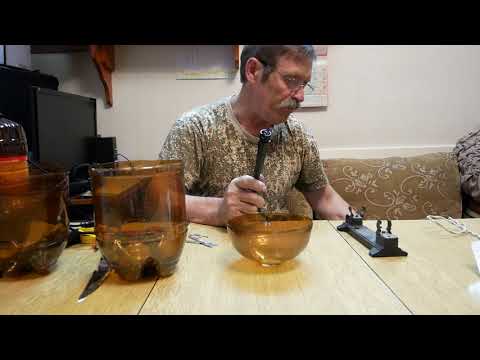 Банка "непросыпайка" для сбора ягод