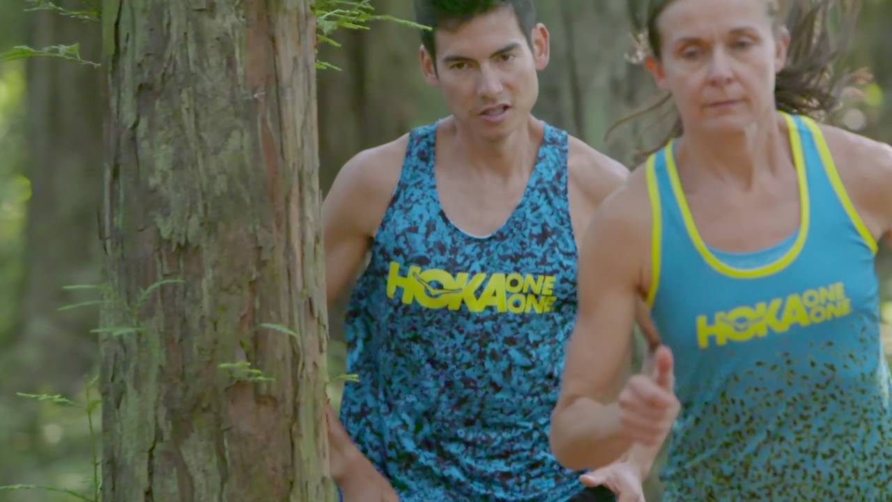 hoka one one tank top