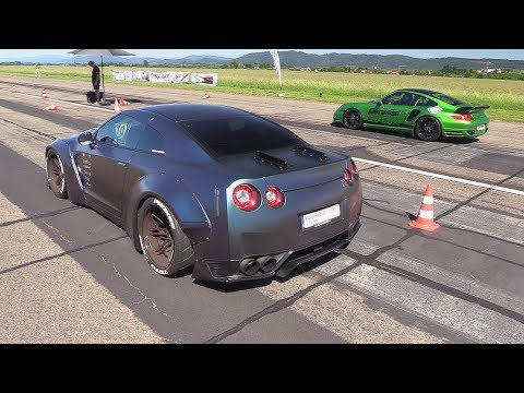 Liberty Walk Nissan GT-R R35 vs 1200HP Porsche 9ff Turbo R