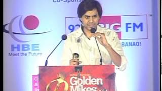 Rj raunac from 93.5 red fm delhi wins "rj of the year' title at golden
mikes awards 2014