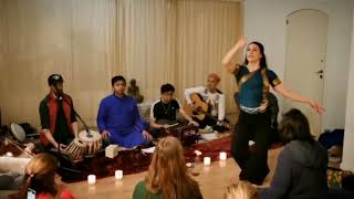 Maa Kirtan ensemble with Mantra &amp; Mudra