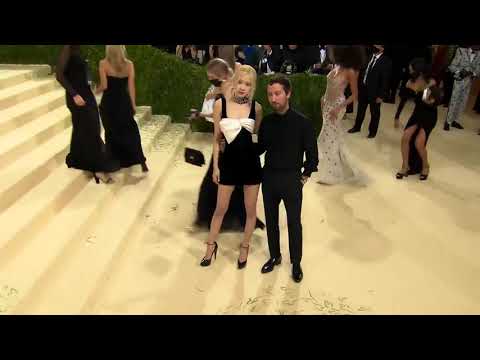 ROSÉ MET GALA 2021
