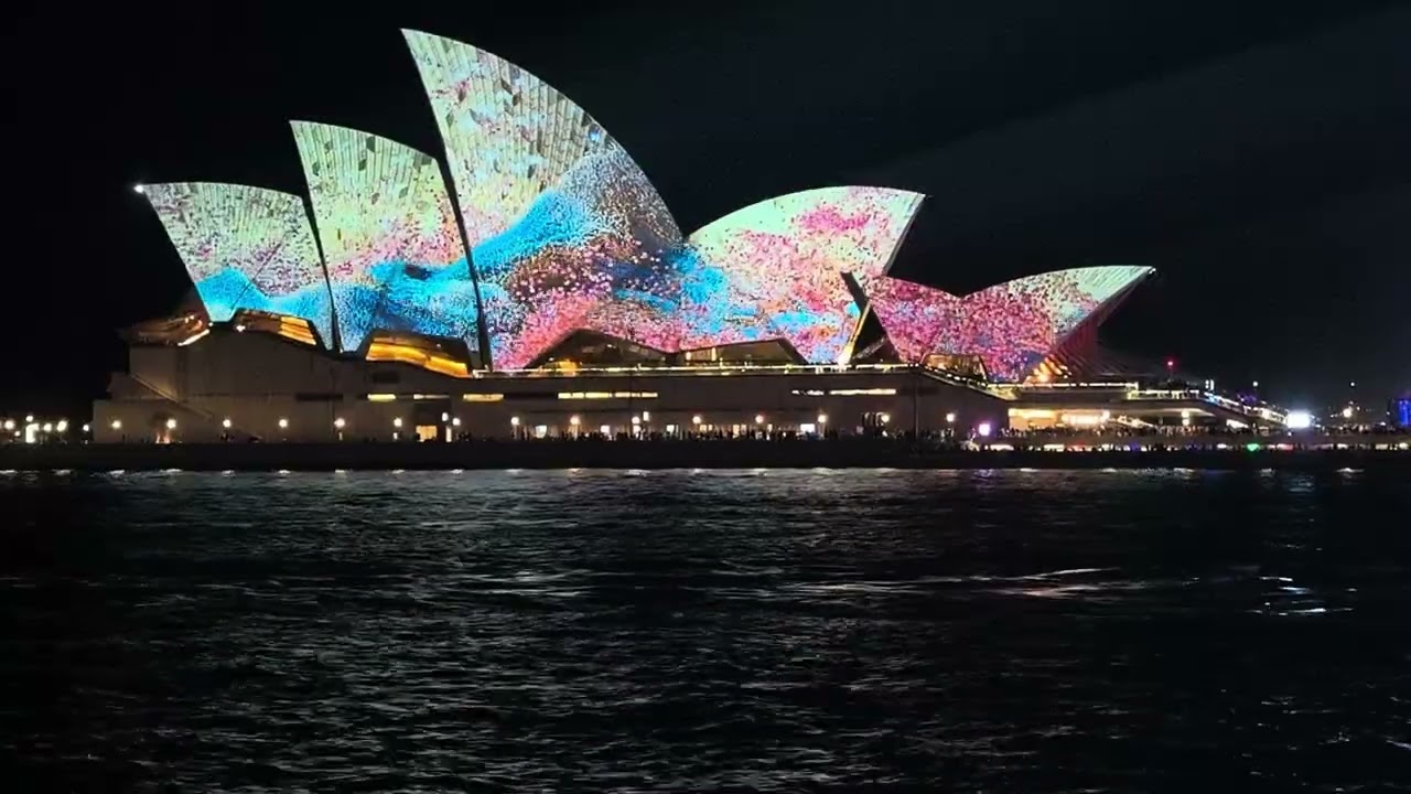 2026 0606 Vivid Sydney Opera House Sail with Canton 80s pop music