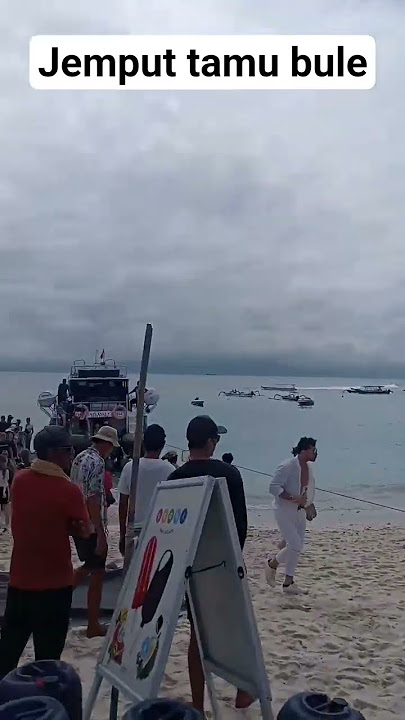 jemput tamu bule di pantai mushroom beach nusa Lembongan#shorts