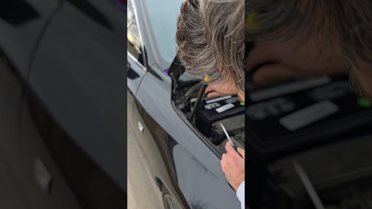 How to get the handle off a new battery