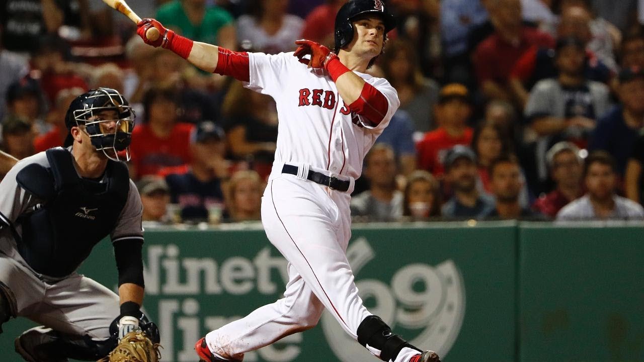 Watch Red Sox rookie Andrew Benintendi hit his first major league home run