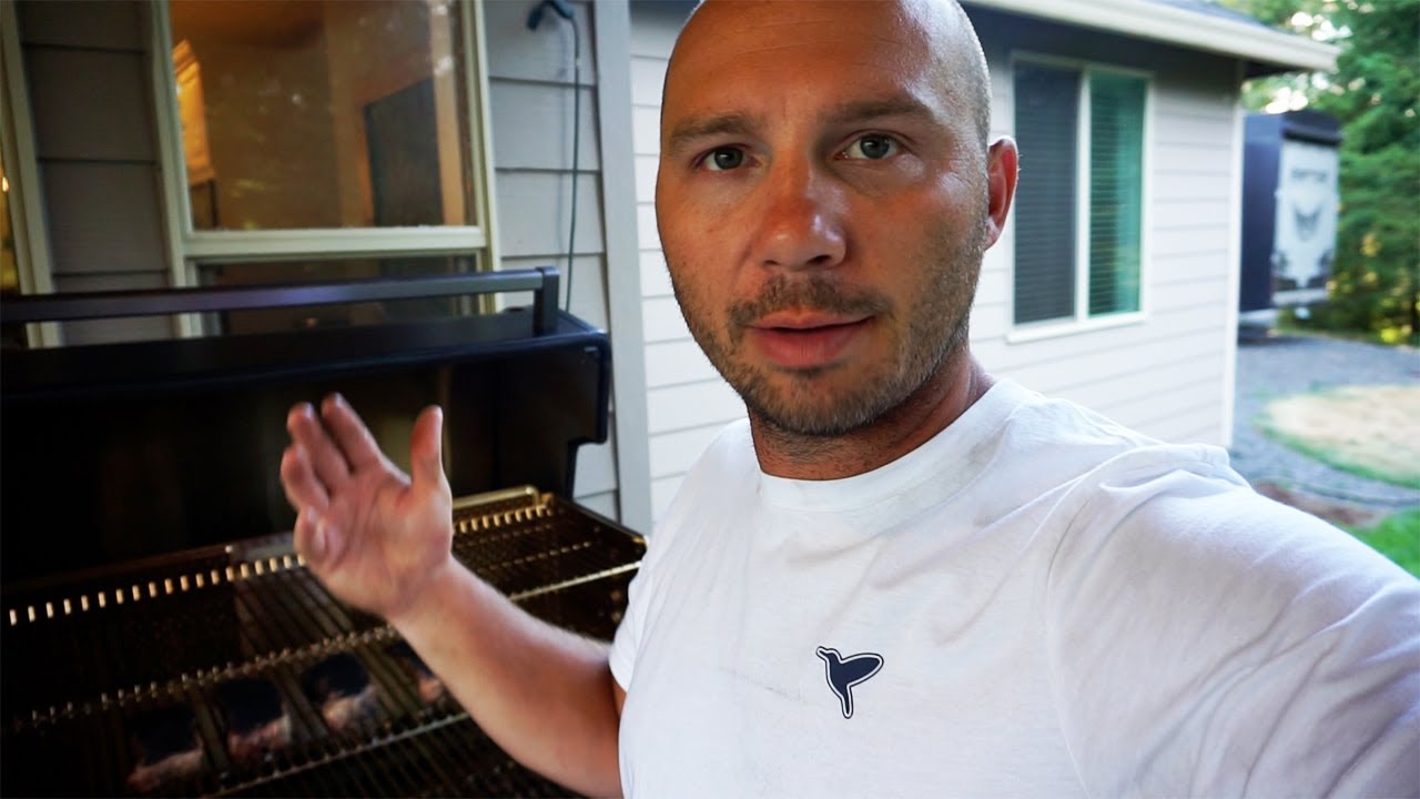 This TRAEGER Makes Smoking Food Impossible to Screw Up