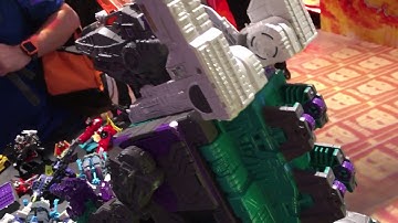 Transformers Trypticon at Toy Fair 2017 - GeekDad.com
