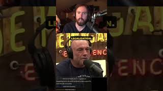 Asmongold React to Why kamala Harris didn't go on Joe Rogan Guide
