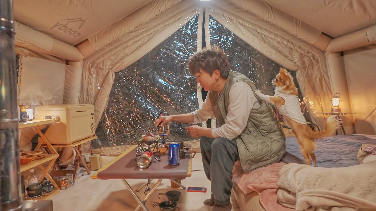 Комфортный кемпинг с 7-месячным щенком в надувной палатке