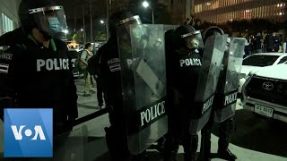 Police Clash With Protesters in Thailand