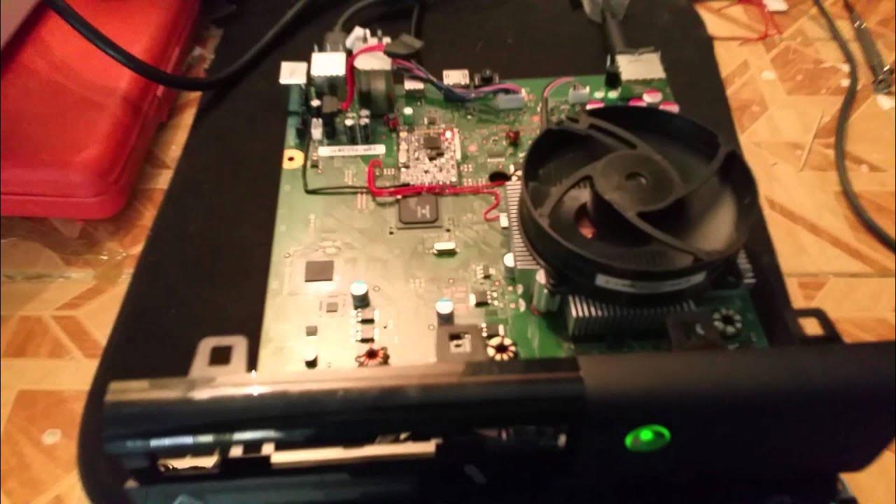Xbox 360 горит зеленый. Xbox 360 slim corona. xbox 360 slim видеокарта. x360ace v 3. xbox 360 чип v5 ace.