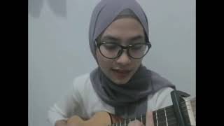 Cewek Berjilbab Nyanyi Pake Gitar