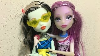 MONSTER HIGH GIRLY GHOUL ARI HAUNTINGTON & FRANKIE STEIN TERRIBLY TRENDY FASHION PACK REVIEW