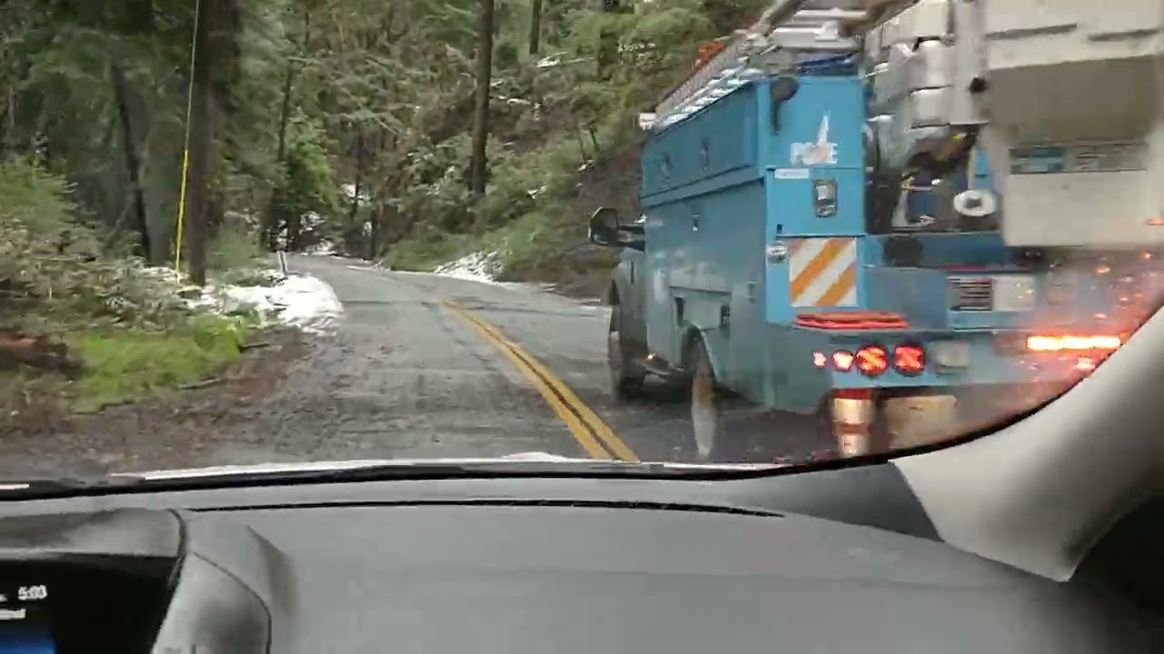 Snow Storm in Boulder Creek California 2023 Residents of Boulder Creek have found a silver lining!