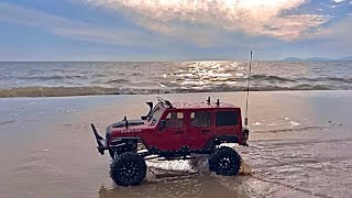 G-made rubicon rc crawler drive straight on the beach with sunset. rc카 서해 오프로드 주행