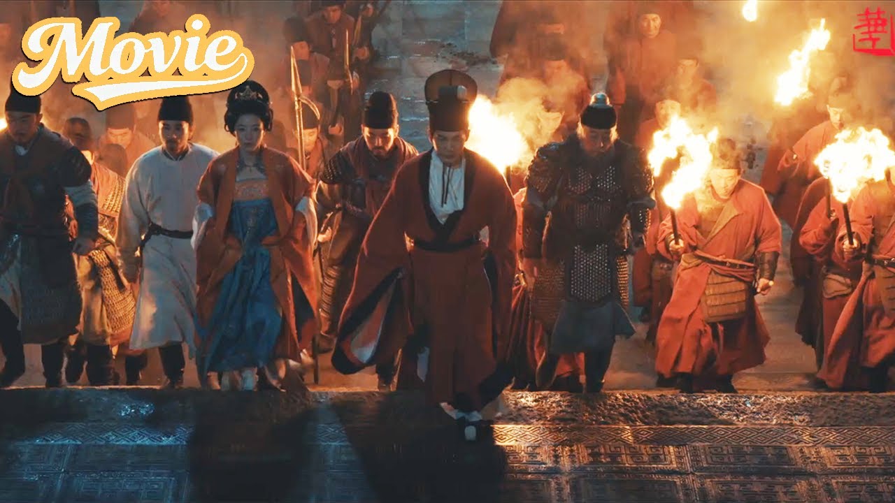 Ху Лингун собрал армию, вынудил императора отречься от престола и возвел на трон нового правителя.