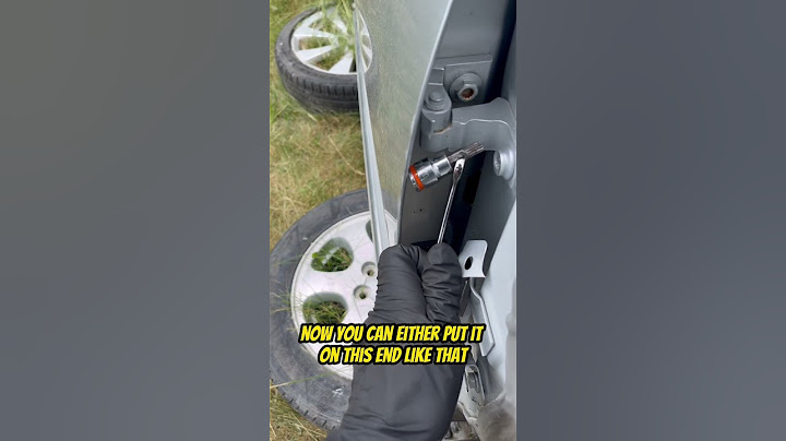 Most people Don’t Know this Trick SMH #mechanic #carhacks #shorts