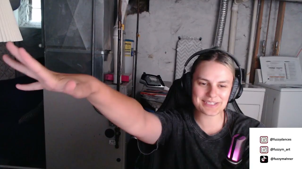 K-pop stan reacts to Geoff Castellucci Carol of the bells and God rest ye merry gentlemen