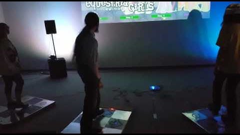 Short video new DDR pad with extended lights and wireless #2 (Atsusacon 2016)