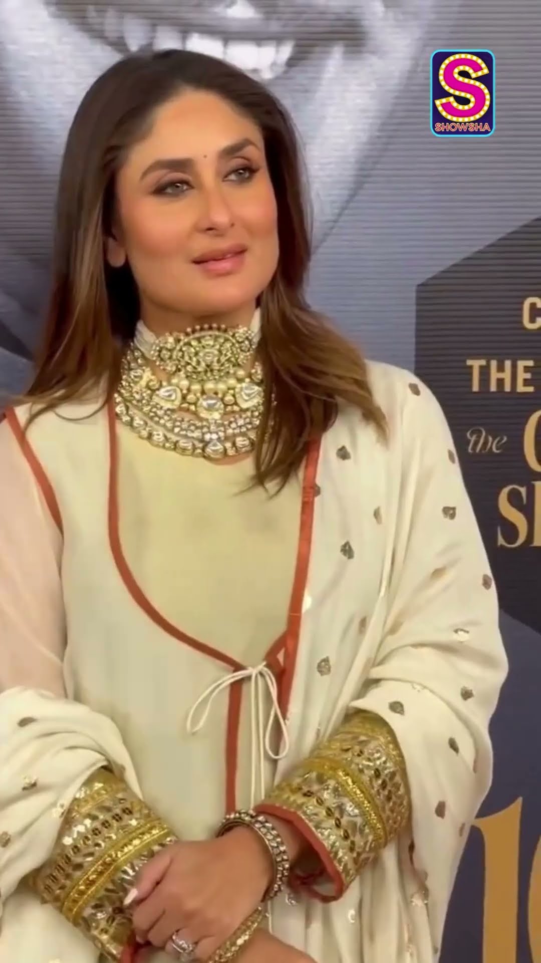 Kareena Kapoor Khan Aka Bebo Stealing The Show With Her Glam Vibes!  That Choker? | N18S