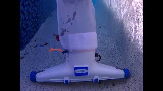 Vacuuming Pool with Hammerhead Resort 30" HH9120