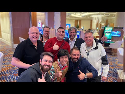 HIGH ROLLER SHOW DOWN!!! @thebigjackot @vegasmatt @bombaslots @mrmikeslots @therealbizzok