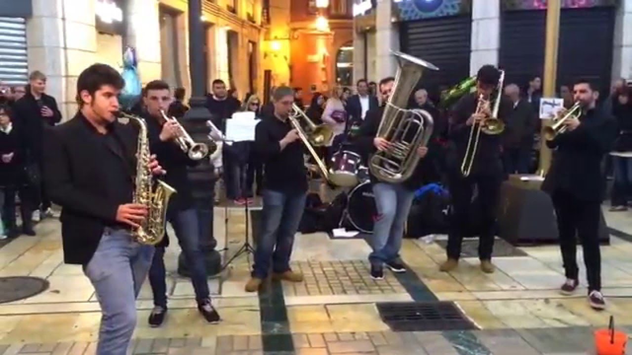 La Mujer del Pelotero/La Amapola - Charanga Los Clandestinos Navidad 2015