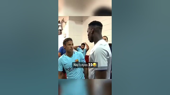 Neymar looking into Pogba’s soul 😆
