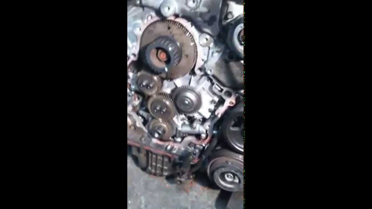 Moteur 3lv6 espace 4 culasse et pompe à eau - YouTube