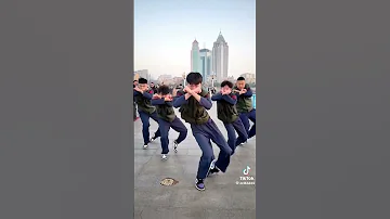 最近話題のナルトダンス 科目三 中国ダンス Tiktok 