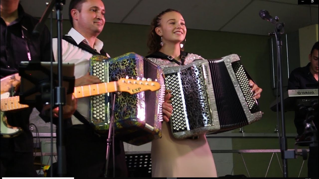 KARENE NEUVILLE & LAURENT MICHELOTTO - Pistonette