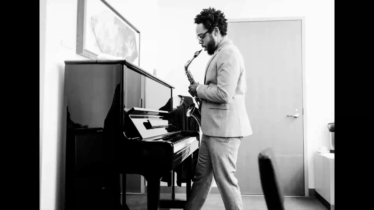 Terrace Martin - Roll Up (Outro) adlı videoyu YouTube'da izle Terrace Martin - Roll Up (Outro) adlı videoyu YouTube'da izle