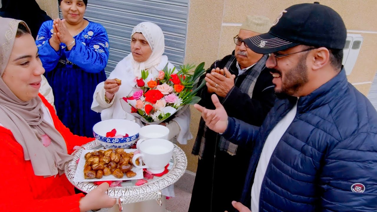 القضية فيها الورد ... يكما يونس غادي يخطب