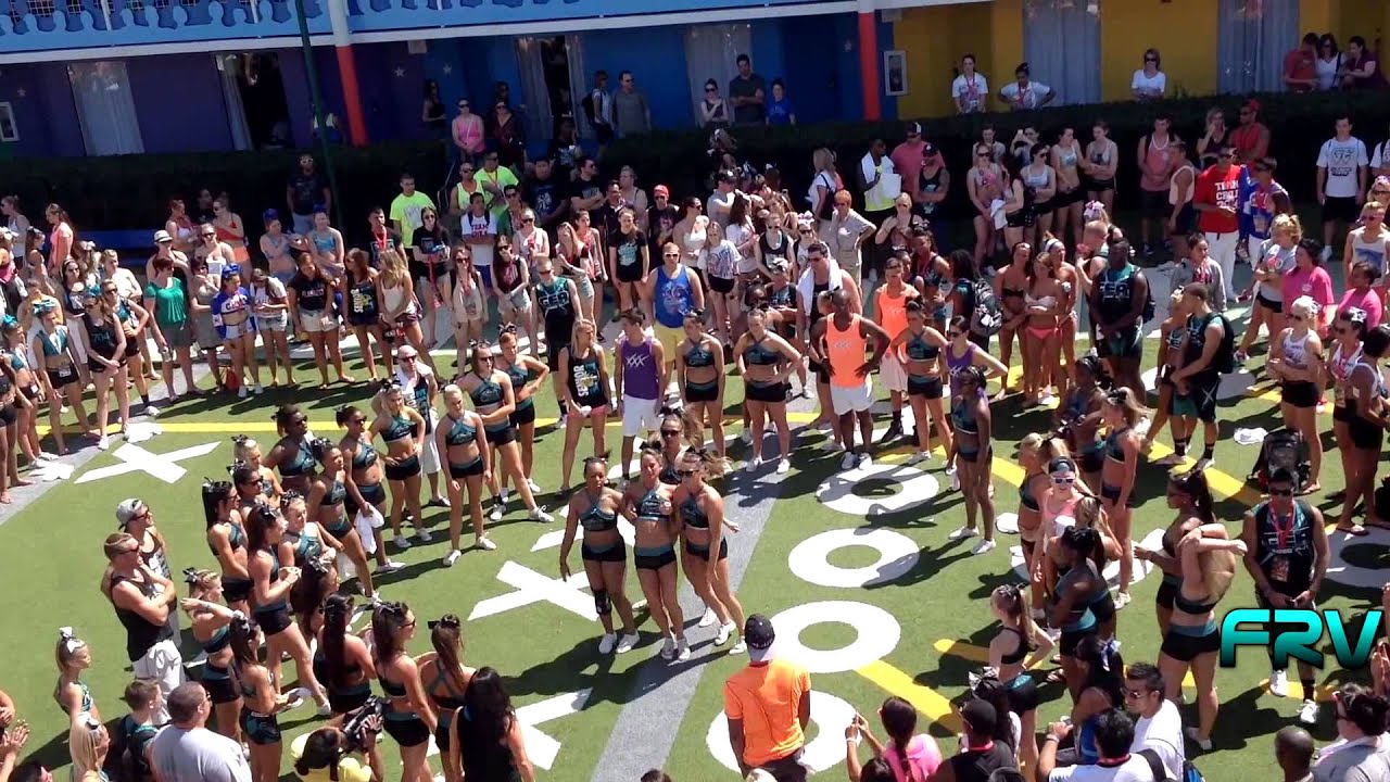 Cheer extreme Senior Elite One by One Stunts plus BALL UP 360 Worlds