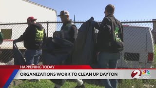 Volunteers Clean Up Dayton Art District For Upcoming Festival